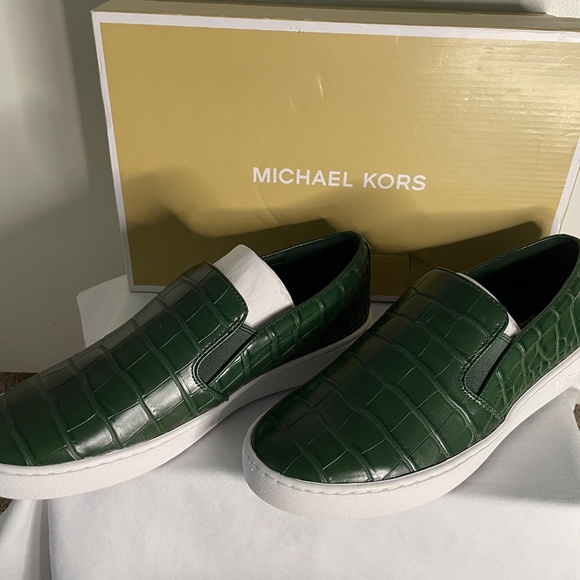 Michael Kors - Keaton Crocodile Embossed Slip on Sneaker-US Size 7.5M/Moss Green - Picture 2 of 16